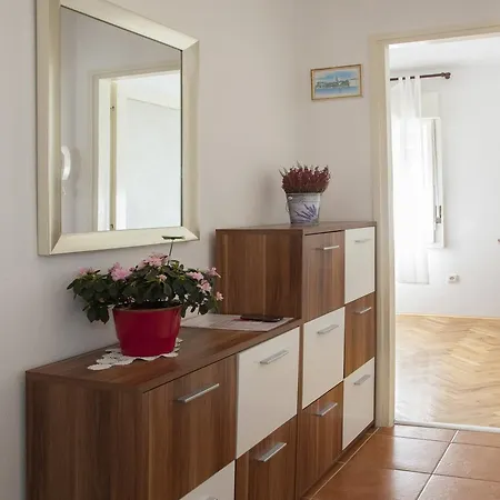 Apartman Mirjana *